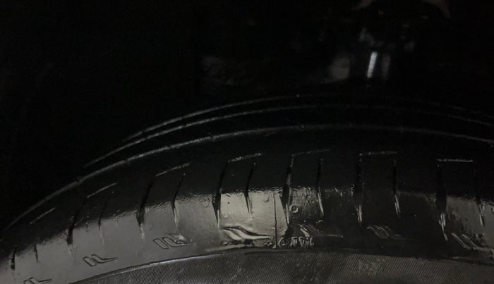 2020 Hyundai VENUE SX 1.0 TURBO, Petrol, Manual, 56,321 km, Left Front Tyre Tread