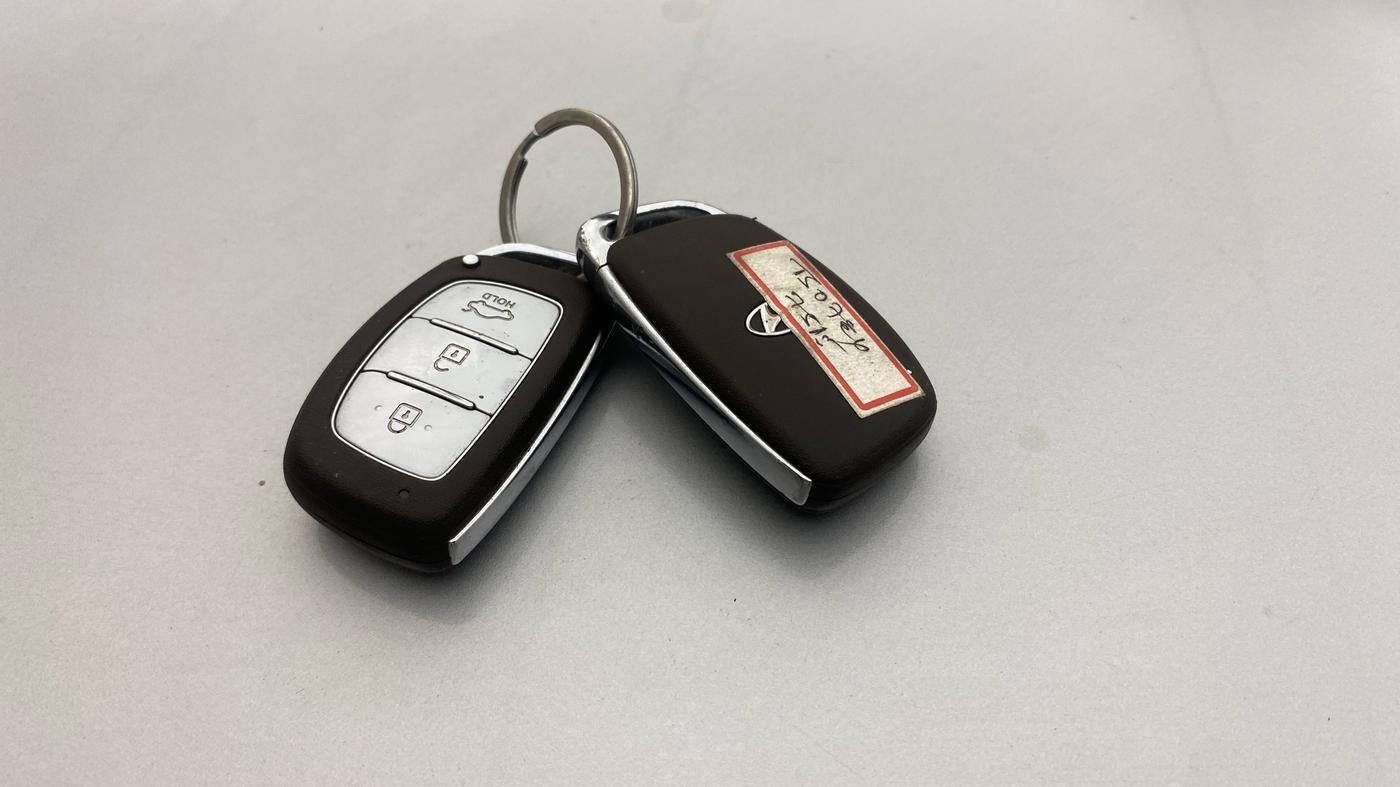 2016 Hyundai Verna 1.6 VTVT SX, Petrol, Manual, 66,390 km, Key Close Up