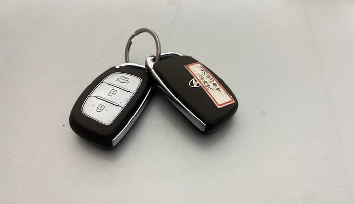 2016 Hyundai Verna 1.6 VTVT SX, Petrol, Manual, 66,390 km, Key Close Up