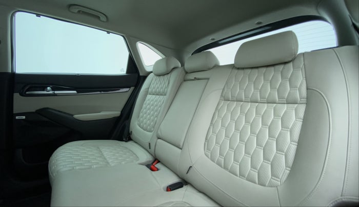 2020 KIA SELTOS HTX PLUS AT1.5 DIESEL, Diesel, Automatic, 11,476 km, Right Side Rear Door Cabin