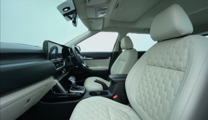 2020 KIA SELTOS HTX PLUS AT1.5 DIESEL, Diesel, Automatic, 11,476 km, Right Side Front Door Cabin