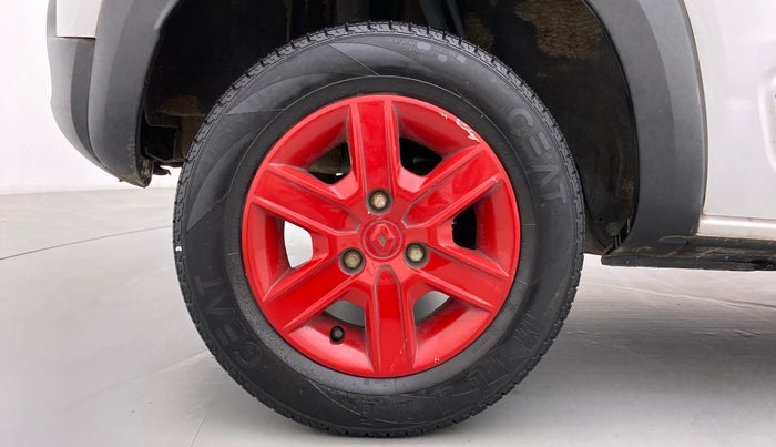 2017 Renault Kwid 1.0 RXT 02 Anniversary Edition, Petrol, Manual, 50,661 km, Right Rear Wheel