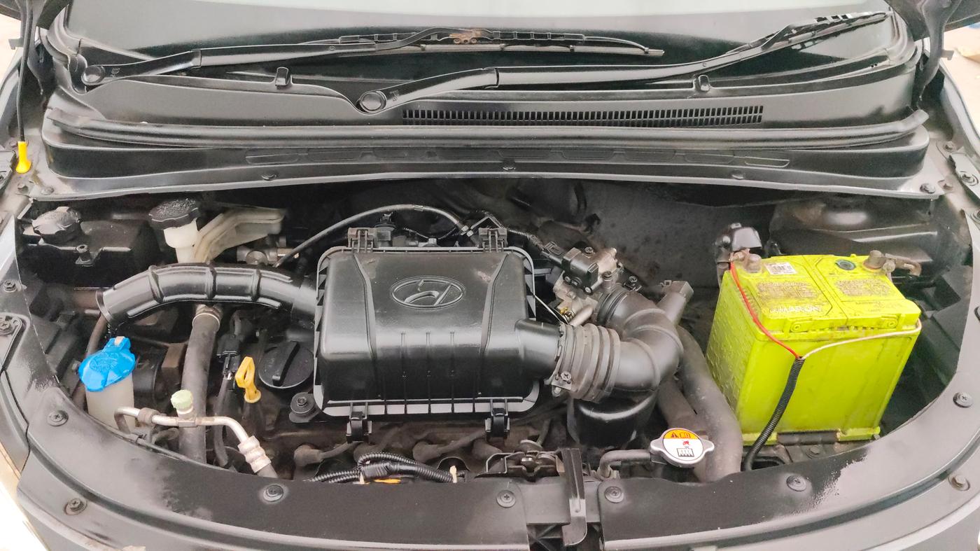 2013 Hyundai i10 MAGNA 1.1, Petrol, Manual, 64,531 km, Engine View