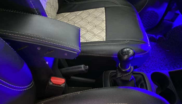2022 Maruti Alto K10 LXI, Petrol, Manual, 16,508 km, Gear Lever