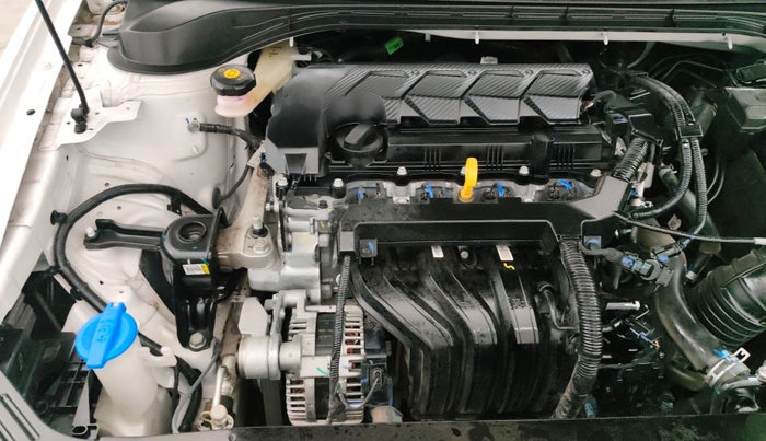 2025 Hyundai Verna SX(O) 1.5 MPI IVT , Petrol, Automatic, 1,398 km, Engine View - Right