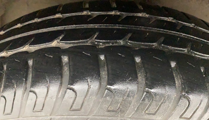 2018 Maruti Wagon R 1.0 VXI AMT, Petrol, Automatic, 39,860 km, Right Front Tyre Tread