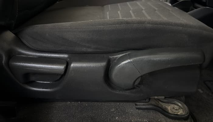 2022 Honda WR-V 1.2L I-VTEC SV MT, Petrol, Manual, 35,105 km, Driver Side Adjustment Panel