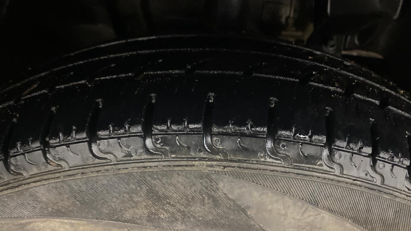 2017 Tata Tiago XM PETROL, Petrol, Manual, 1,07,041 km, Right Front Tyre Tread