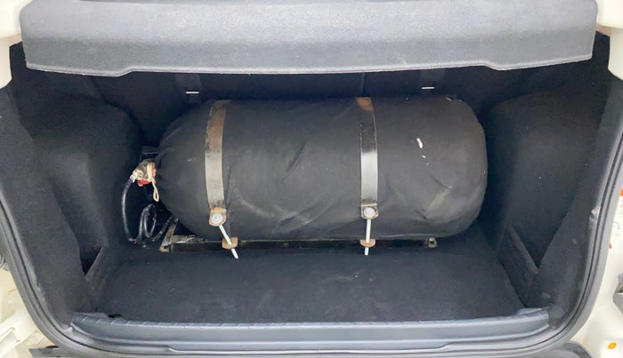 2018 Ford Ecosport 1.5 TITANIUM PLUS TI VCT AT, CNG, Automatic, 18,851 km, Boot Inside