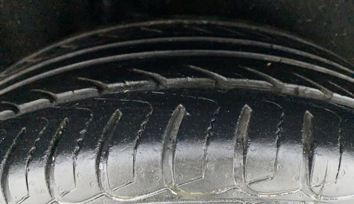 2018 Ford Ecosport 1.5 TITANIUM PLUS TI VCT AT, CNG, Automatic, 18,851 km, Right Rear Tyre Tread