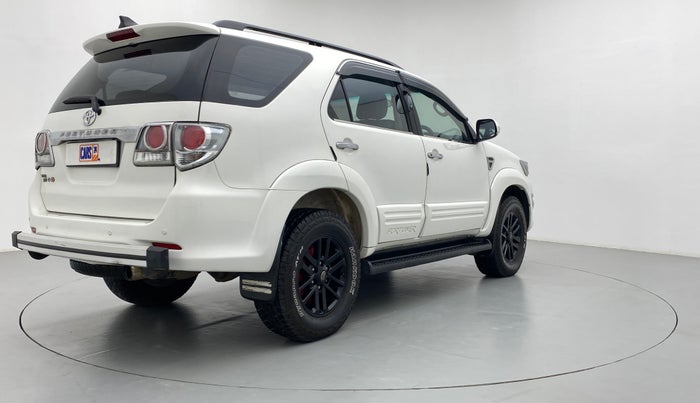 2012 Toyota Fortuner 3.0 MT 4X4, Diesel, Manual, 1,85,354 km, Right Back Diagonal