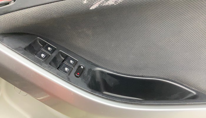2018 Tata NEXON XZ PLUS DIESEL, Diesel, Manual, 55,424 km, Driver Side Door Panels Control