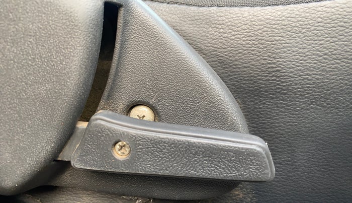 2019 Maruti Alto 800 LXI, Petrol, Manual, 54,297 km, Driver Side Adjustment Panel