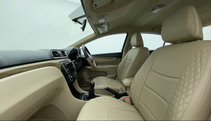 2018 Maruti Ciaz DELTA 1.5 SHVS MT PETROL, Petrol, Manual, 64,538 km, Right Side Front Door Cabin