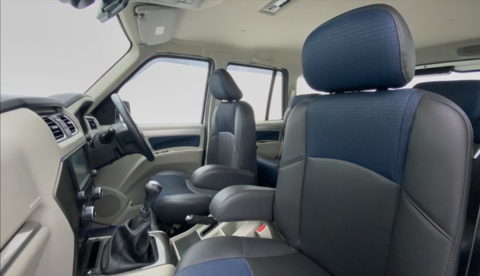 2021 Mahindra Scorpio S11, Diesel, Manual, 9,981 km, Right Side Front Door Cabin