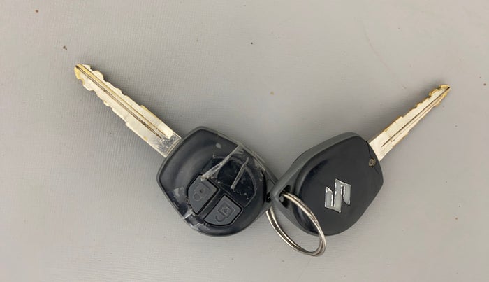 2016 Maruti Wagon R 1.0 VXI AMT, Petrol, Automatic, 49,802 km, Key Close Up