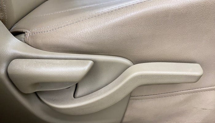 2014 Honda Amaze 1.2L I-VTEC VX AT, Petrol, Automatic, 63,431 km, Driver Side Adjustment Panel