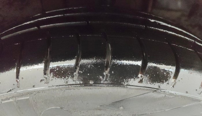 2018 Tata Tiago XT DIESEL, Diesel, Manual, 91,607 km, Right Front Tyre Tread