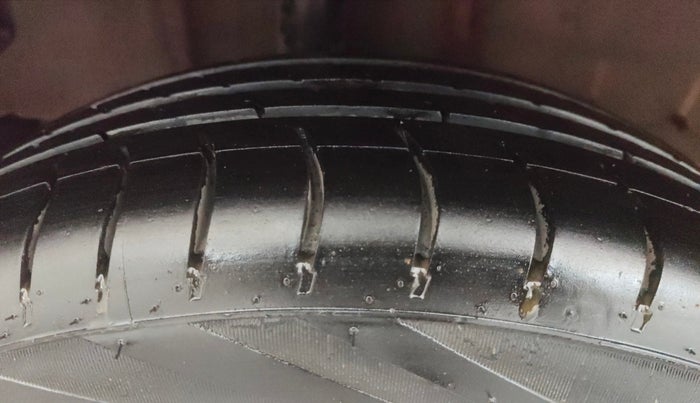 2018 Tata Tiago XT DIESEL, Diesel, Manual, 91,607 km, Right Rear Tyre Tread