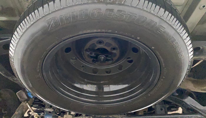 2014 Toyota Innova 2.5 GX 7 STR LIMITED EDITION, Diesel, Manual, 85,512 km, Spare Tyre