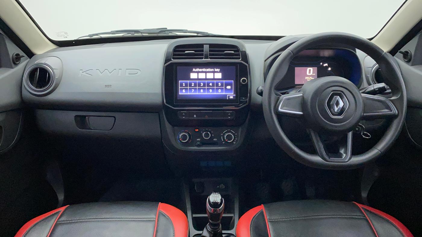 2021 Renault Kwid RXT 1.0 (O), Petrol, Manual, 39,590 km, Dashboard