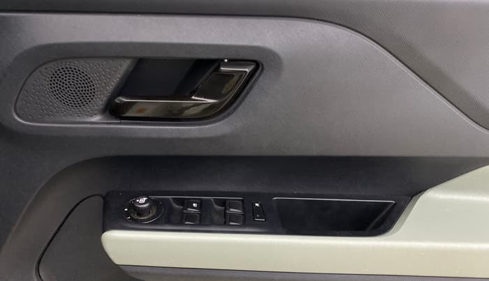 2025 Tata PUNCH Adventure Plus (S) iCNG, CNG, Manual, 18,031 km, Driver Side Door Panels Control