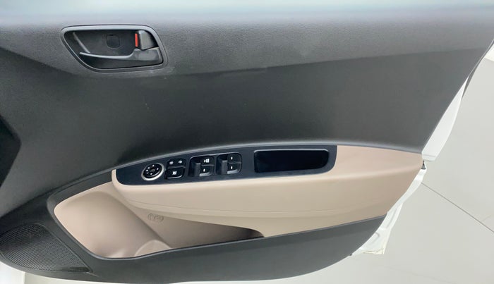 2020 Hyundai Grand i10 MAGNA 1.2 KAPPA VTVT, Petrol, Manual, 31,057 km, Driver Side Door Panels Control