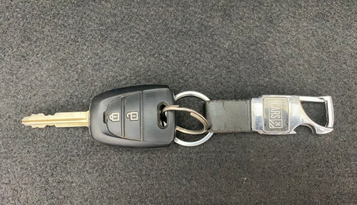 2020 Hyundai Grand i10 MAGNA 1.2 KAPPA VTVT, Petrol, Manual, 31,057 km, Key Close Up