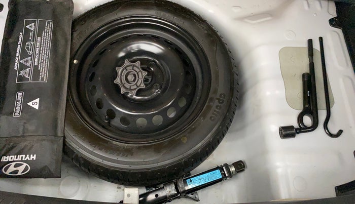 2020 Hyundai Grand i10 MAGNA 1.2 KAPPA VTVT, Petrol, Manual, 31,057 km, Spare Tyre