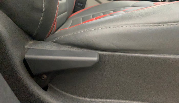 2019 Tata NEXON XM DIESEL, Diesel, Manual, 97,462 km, Driver Side Adjustment Panel