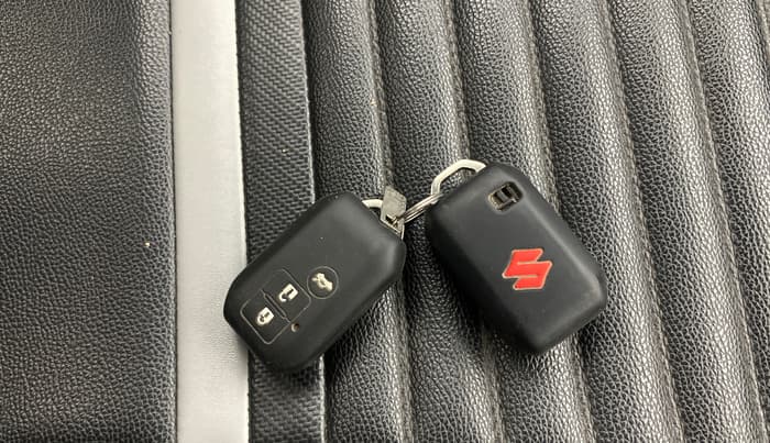 2021 Maruti Baleno ZETA PETROL 1.2, Petrol, Manual, 48,696 km, Key Close Up