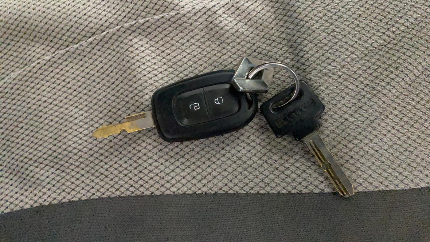 2018 Renault Kwid RXT 0.8 (O), Petrol, Manual, 31,642 km, Key Close Up