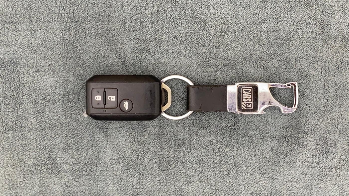 2017 Maruti Dzire ZXI PLUS AMT, Petrol, Automatic, 59,123 km, Key Close Up