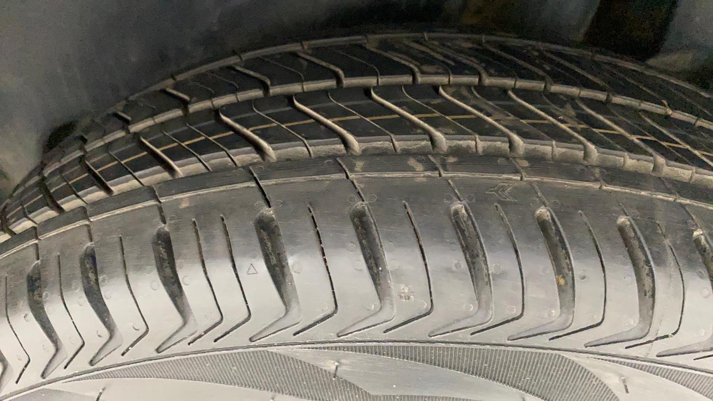 2017 Maruti Dzire ZXI PLUS AMT, Petrol, Automatic, 59,123 km, Left Rear Tyre Tread