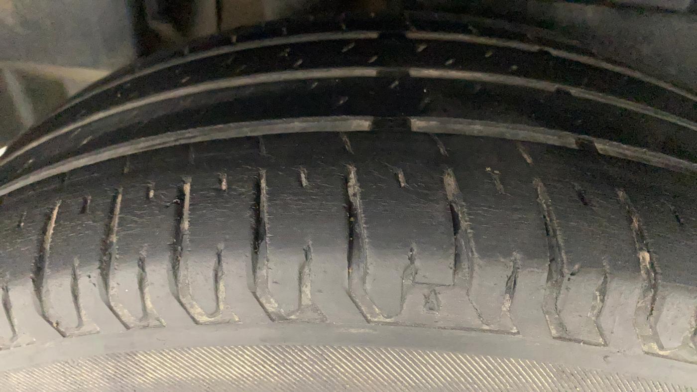 2017 Maruti Dzire ZXI PLUS AMT, Petrol, Automatic, 59,123 km, Right Rear Tyre Tread