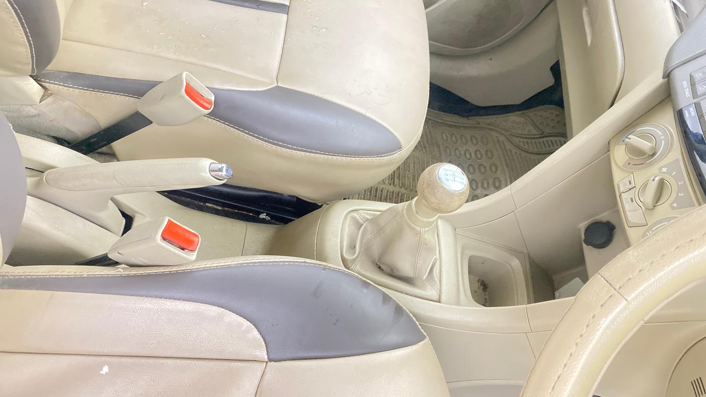 2017 Maruti Ertiga VXI CNG, CNG, Manual, 37,257 km, Gear Lever