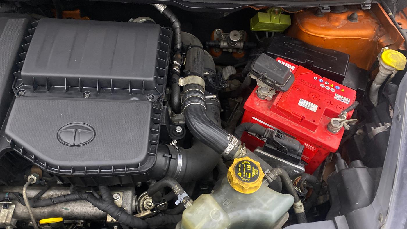 2018 Tata NEXON XZA PLUS DIESEL, Diesel, Automatic, 50,522 km, Engine View - Left