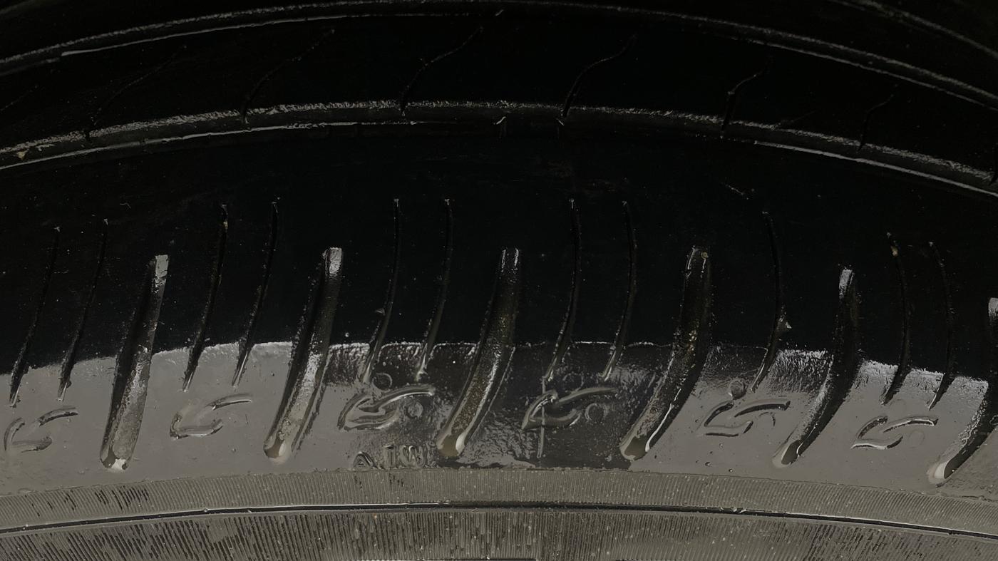 2018 Tata NEXON XZA PLUS DIESEL, Diesel, Automatic, 50,522 km, Right Rear Tyre Tread