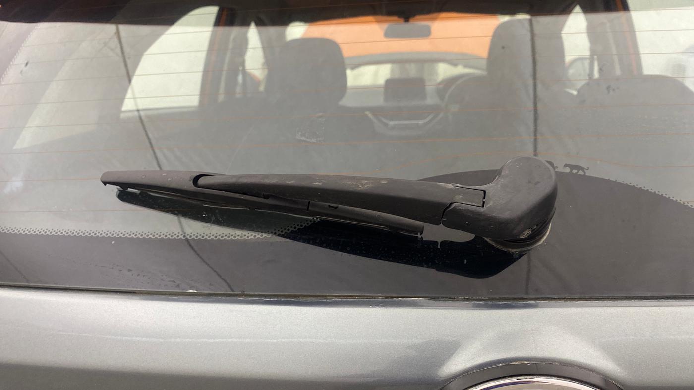 2018 Tata NEXON XZA PLUS DIESEL, Diesel, Automatic, 50,522 km, Rear Wiper
