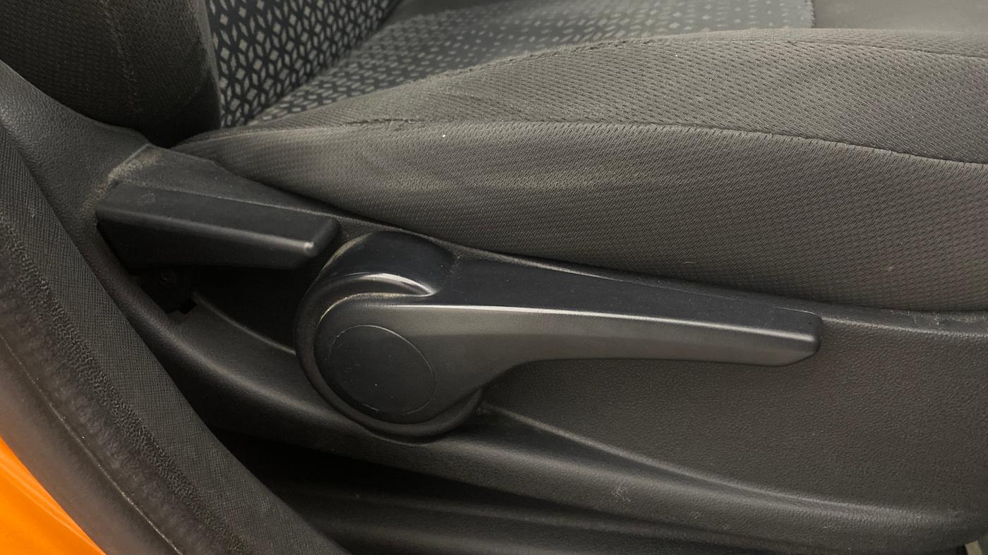 2018 Tata NEXON XZA PLUS DIESEL, Diesel, Automatic, 50,522 km, Driver Side Adjustment Panel