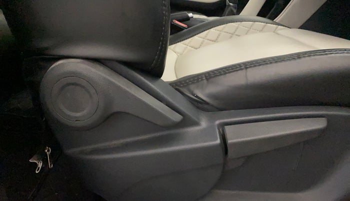 2022 MG ASTOR STYLE EX 1.5 MT, Petrol, Manual, 32,276 km, Driver Side Adjustment Panel