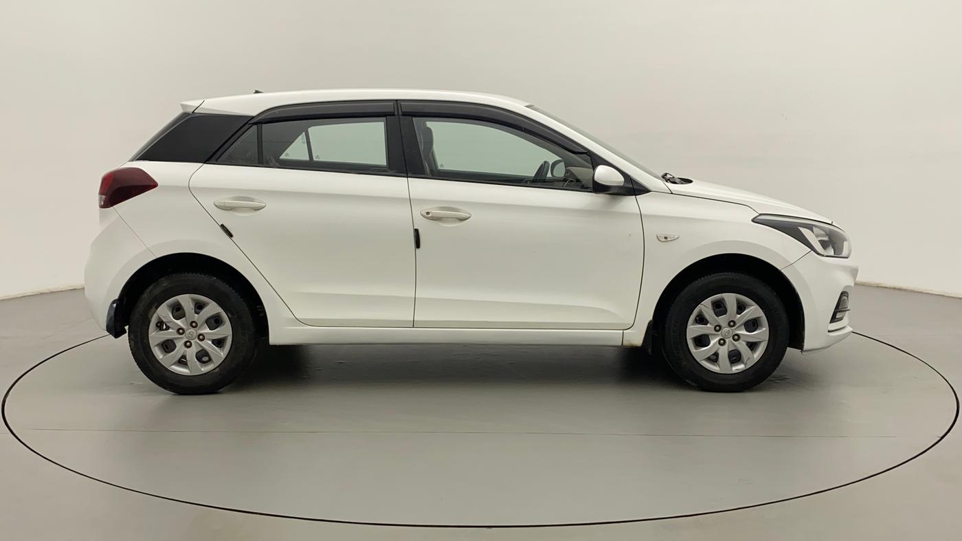 2020 Hyundai Elite i20 MAGNA PLUS 1.2, Petrol, Manual, 44,217 km, Right Side View
