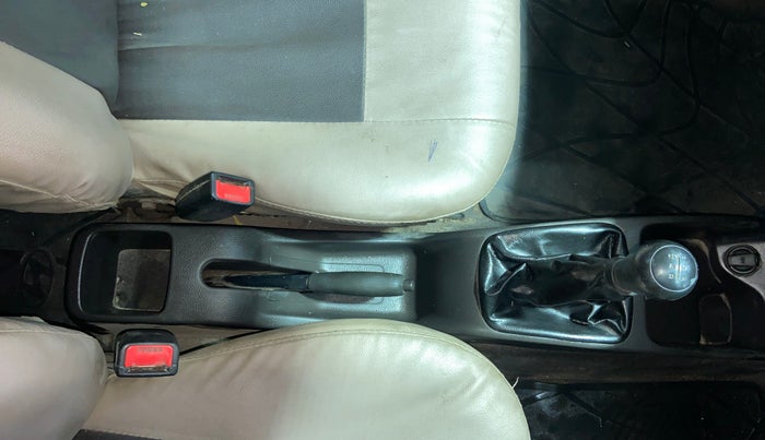 2012 Hyundai Eon MAGNA +, Petrol, Manual, 56,557 km, Gear Lever