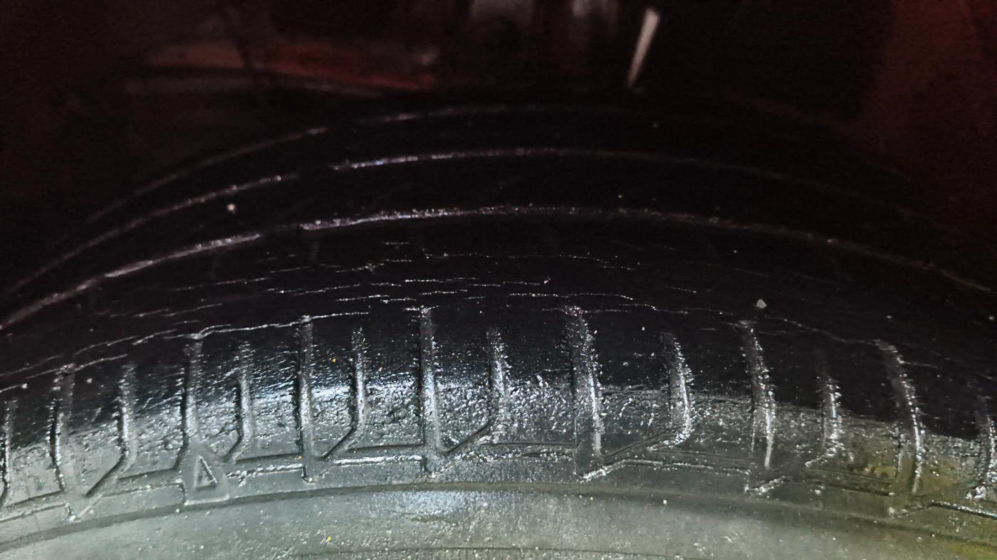 2017 Maruti Baleno ALPHA PETROL 1.2, Petrol, Manual, 1,19,624 km, Left Front Tyre Tread