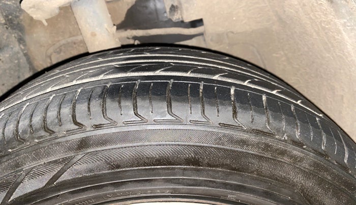 2022 Tata NEXON XM PETROL, Petrol, Manual, 66,589 km, Right Front Tyre Tread