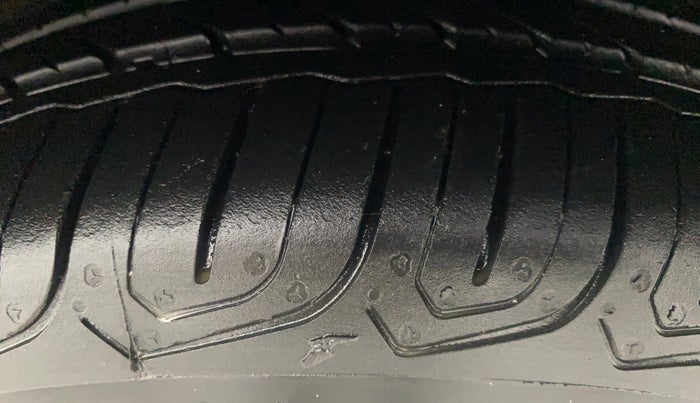 2017 Tata Tiago XZA PETROL, Petrol, Automatic, 31,959 km, Right Front Tyre Tread