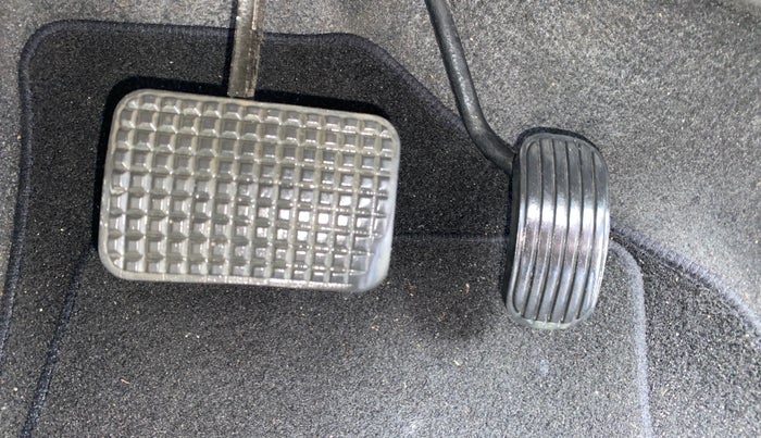 2017 Tata Tiago XZA PETROL, Petrol, Automatic, 31,959 km, Pedals