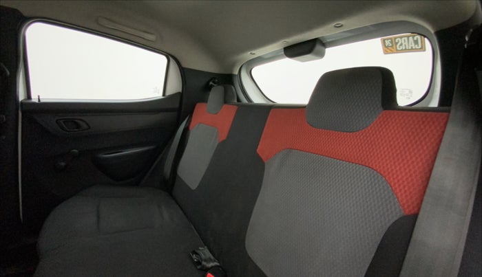 2015 Renault Kwid RXT 0.8, Petrol, Manual, 44,801 km, Right Side Rear Door Cabin