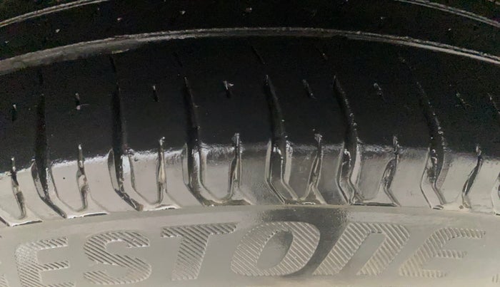 2020 Maruti Swift VXI AMT, Petrol, Automatic, 42,235 km, Left Rear Tyre Tread