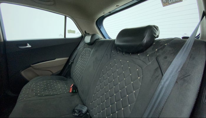2016 Hyundai Grand i10 ASTA (O) 1.2 KAPPA VTVT, Petrol, Manual, 78,898 km, Right Side Rear Door Cabin